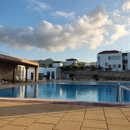 Sweetwater Bay Sea View * Akanthou